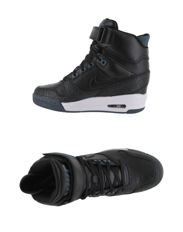 5305-chaussures-nike-air-revolution-noire-vue-interieure1